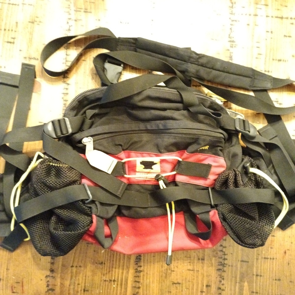 Mountainsmith Tour Lumbar Pack Hiking Waist Bag Black Red Shoulder Strap s9